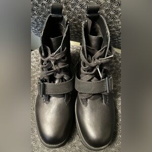 UGG Womens Ashton Lace Up Fashion Leather Boot Size 9.5